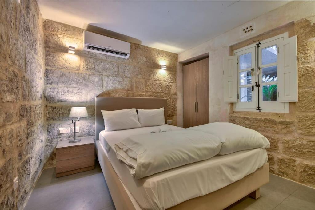 Orangery 101 - Duplex Studio Apartment Valletta Exterior photo
